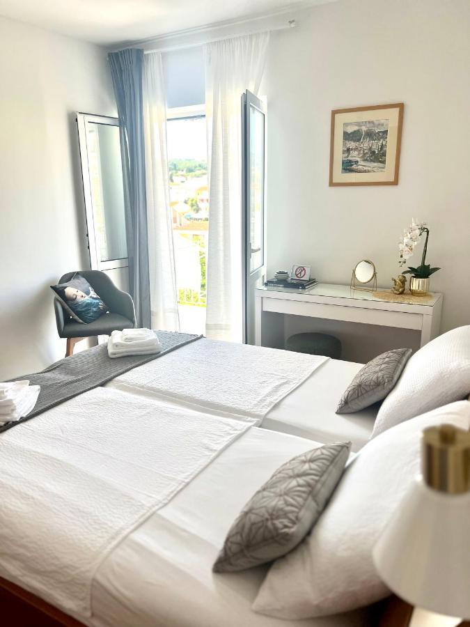 Hvar Deluxe Rooms Хвар Экстерьер фото